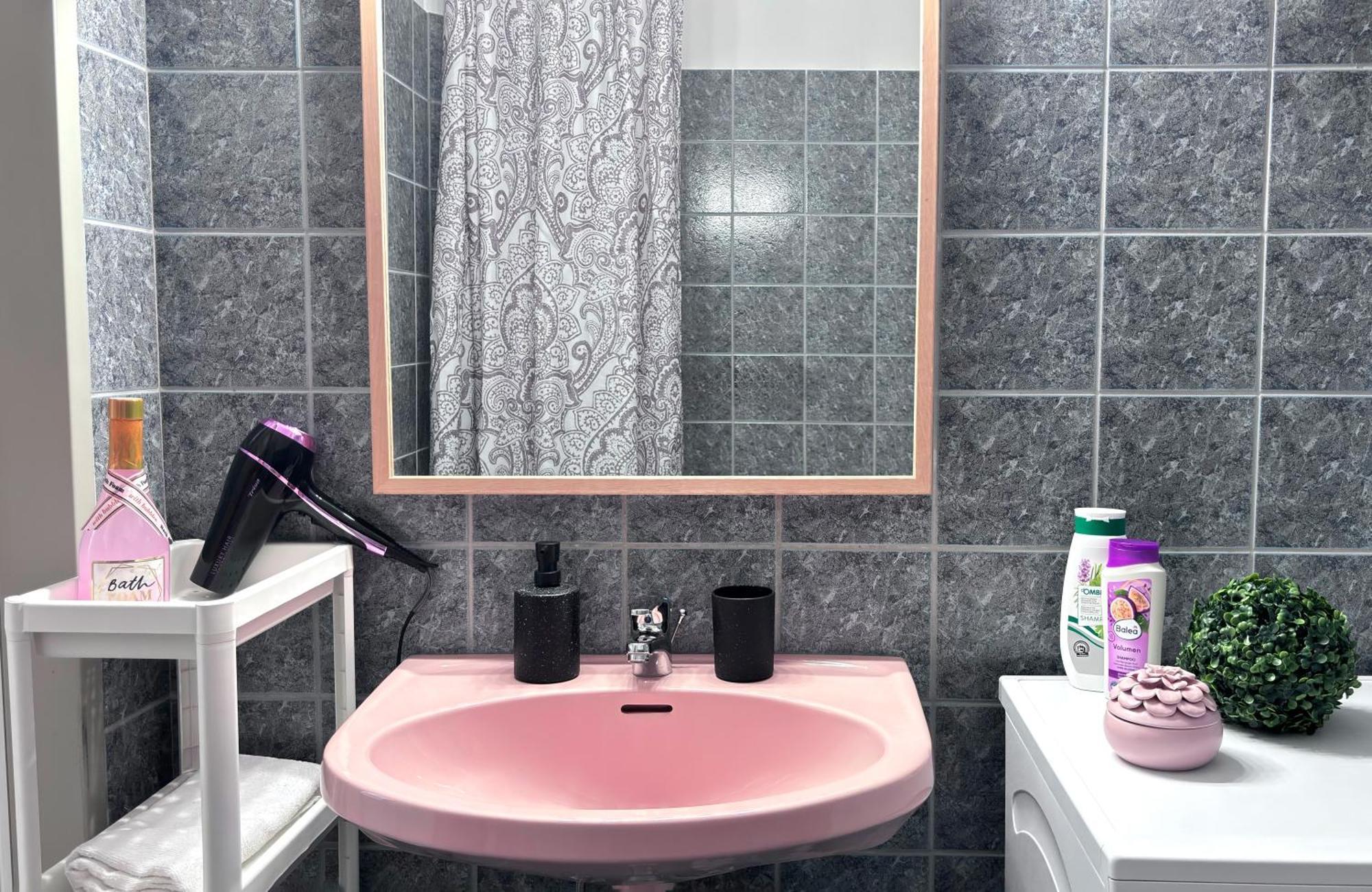 Big And Comfortable Mariahilfer Apartment Vienne Extérieur photo